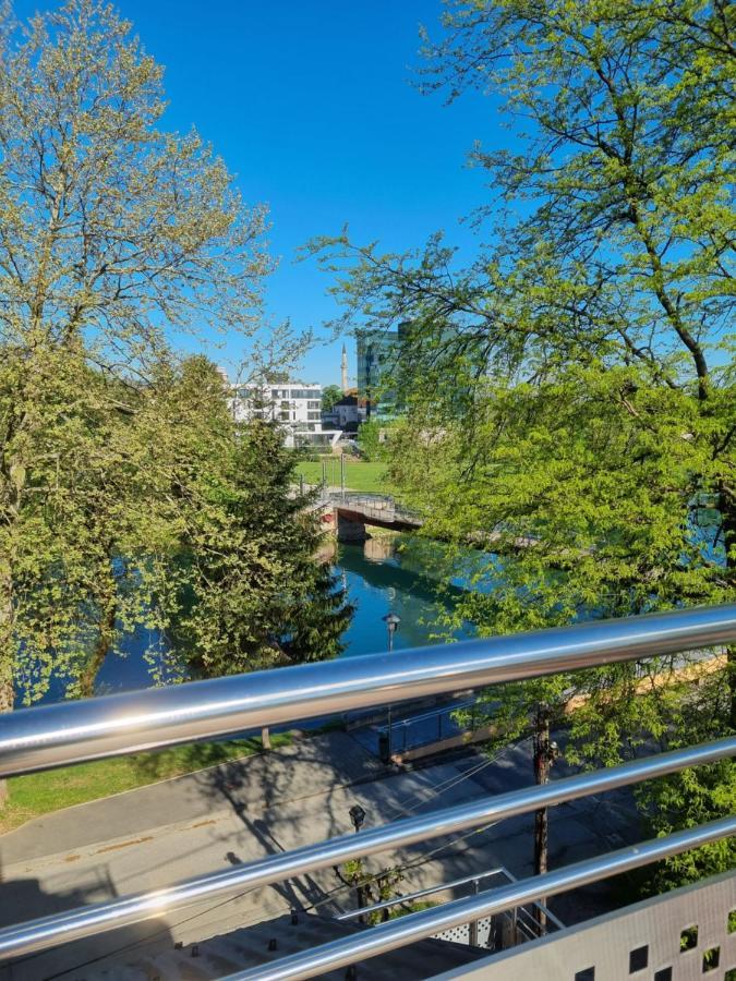 City Bridge Guest House Bihać Eksteriør billede